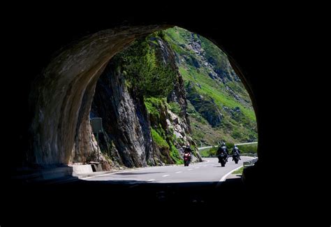 Free Images : night, tunnel, formation, escalator, arch, evening, cave, reflection, darkness ...