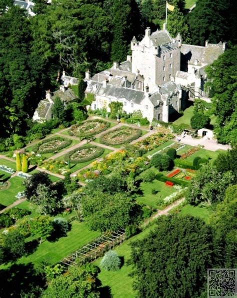 51 British Castles Full of History ... | Scotland castles, Cawdor castle, British castles