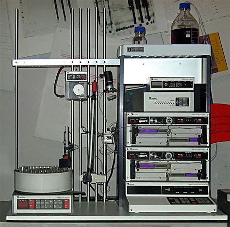 What is the Difference Between FPLC and HPLC | Compare the Difference Between Similar Terms