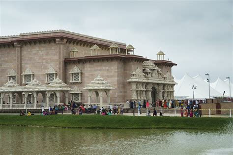 17 September 2017 - HH Mahant Swami Maharaj's Vicharan, Robbinsville ...