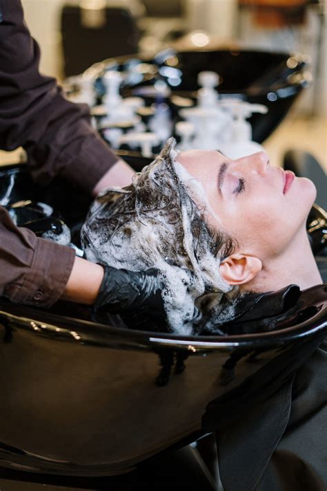 What’s the Difference Between a Beautician and a Cosmetologist? – Beauty School North Carolina ...