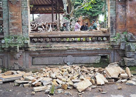 Bali earthquake damage latest: Huge CRACK opens up in ground as debris ...