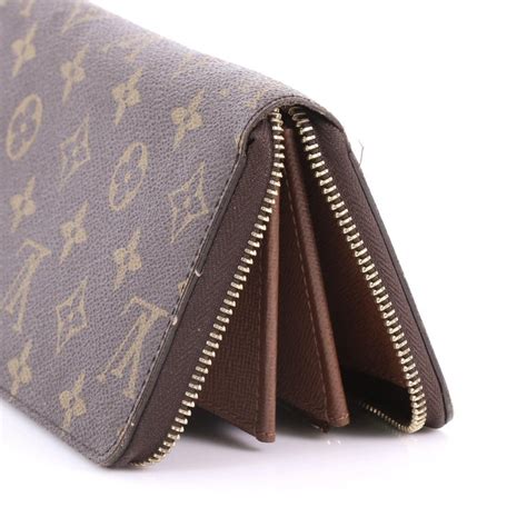 Louis Vuitton Zippy Wallet Monogram Canvas at 1stDibs