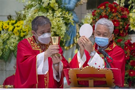 Most Filipino Catholics believe that Eucharist is body, blood of Christ ...