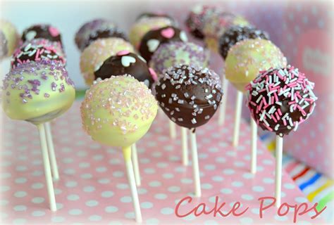 Cake Pops, Bizcocho de chocolate para hacerlos | CocinaconMarta.com