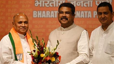 Ex-JD(U) president RCP Singh joins BJP, hits out at Nitish Kumar ...