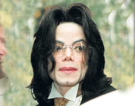 Michael with glasses - Michael Jackson Photo (29431787) - Fanpop