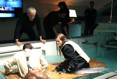 James Cameron gives stand-ins hypothermia to try and settle that "Titanic" Jack and Rose door ...