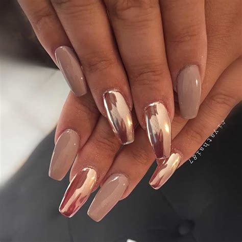 21 Trendy Metallic Nail Designs to Copy Right Now | StayGlam