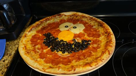 Elmo pizza | Puppy birthday parties, Food, Elmo party