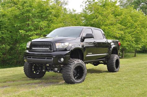 Toyota Truck Lifted - amazing photo gallery, some information and specifications, as well as ...