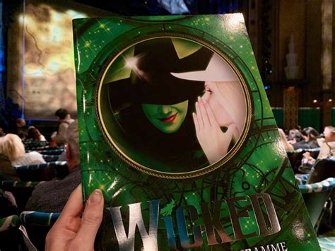 Wicked London theatre review: What you can really expect from stall tickets - Laura Nightingale ...