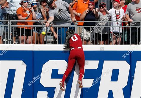 Oklahoma Outfielder Rylie Boone 0 Reaches Editorial Stock Photo - Stock Image | Shutterstock