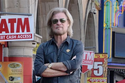 Famous birthdays for Oct. 11: Daryl Hall, Steve Young - UPI.com