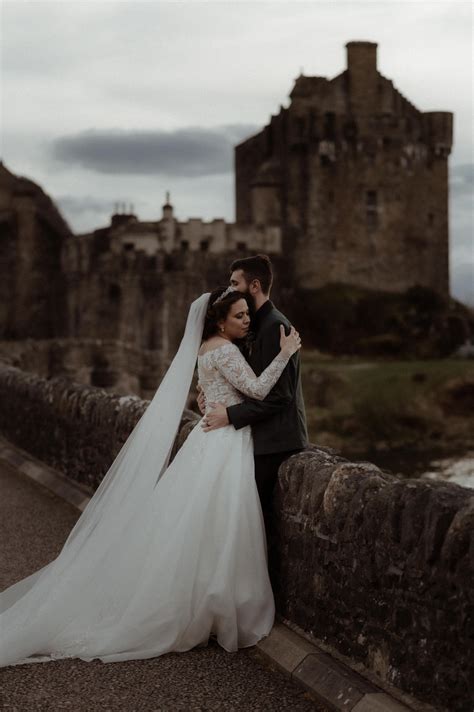 Five Tips For Getting Married at Eilean Donan Castle — Wild Hearts ...