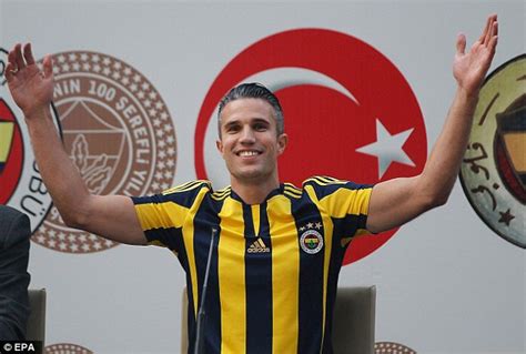 Robin van Persie's son Shaqueel joins Fenerbahce academy following ...