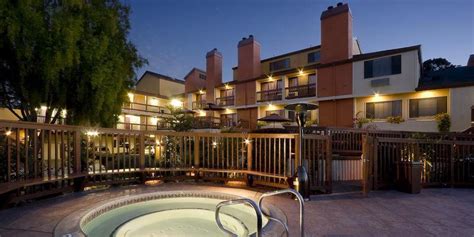 Mariposa Inn – Monterey, CA – WineCountry.com