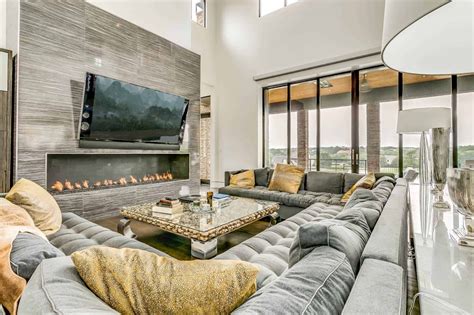 Modern Family Room With Fireplace