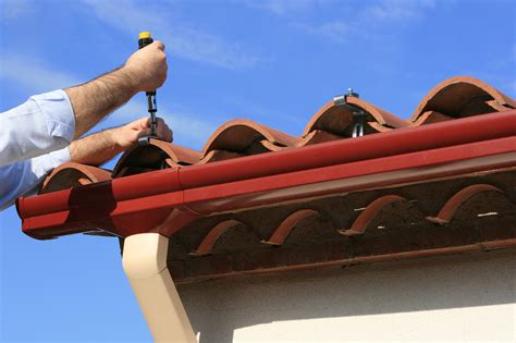 What Are the Best Rain Gutters? | Bert Roofing