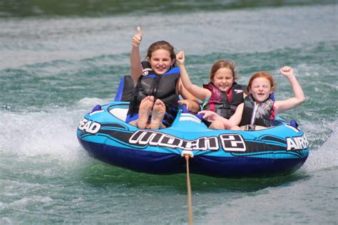 Boating Is A Perfect Family Activity - Carefree Boat Club