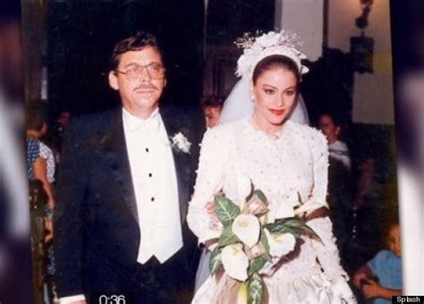 18-Year-Old Sofia Vergara's Wedding Pics Prove She Doesn't Age | HuffPost UK