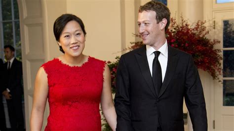 Facebook CEO Mark Zuckerberg, wife expecting second child | abc7news.com