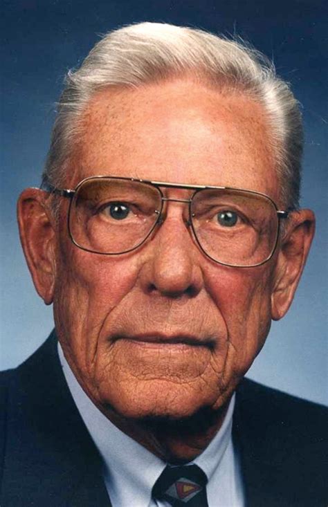 Herb Elliott, Retired Chairman and Co-founder of Elliott Aviation, Dies at 90 – Airport Journals