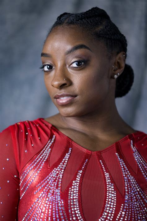 Simone Biles photos: Sports Illustrated pictures of gymnastics career ...