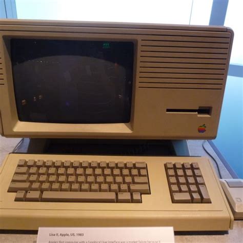 Apple Lisa II, Computer History Museum , Mountain View, CA | www.plazascience.com/en Do you know ...