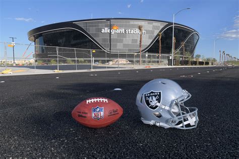 New Raiders Stadium Cost - Raiders Allegiant Stadium Features 85 Foot Al Davis Memorial Torch ...