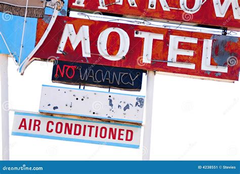 Abandoned Route 66 Motel Sign Stock Image - Image of fashion, arrow ...