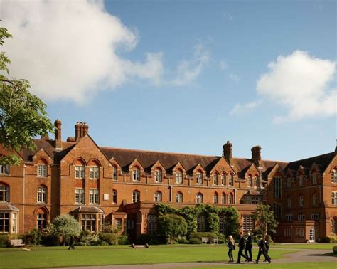 St. Edward's Oxford | UK Boarding School | Britannia StudyLink Malaysia: UK Study Expert