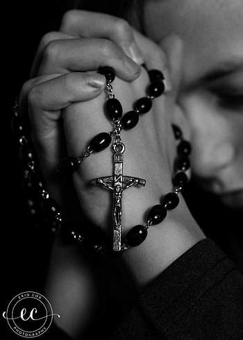 Praying Hands With Rosary Wallpaper