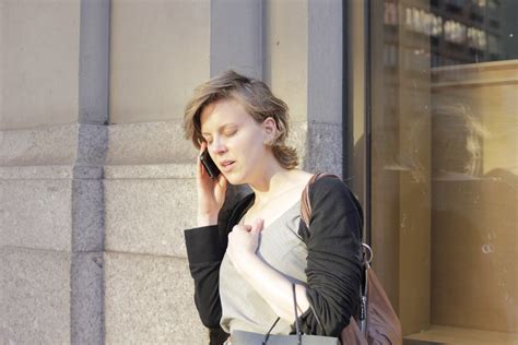 Woman talking on cellphone | Manhattan, NYC | Timothy Krause | Flickr