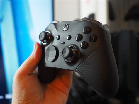 Xbox Elite Controller Series 2 re-review: Three months later, has it ...