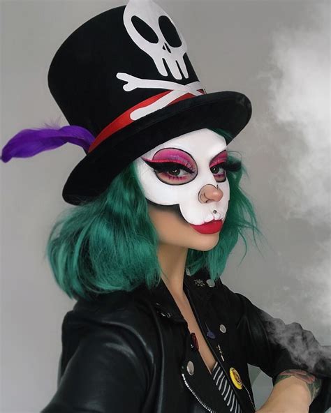 Pin by Lëtii Juarez on Maquillaje fantasia | Cute halloween makeup, Disney villain costumes ...