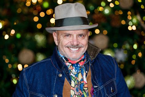 Joe Pantoliano opens up about addictions and mental health