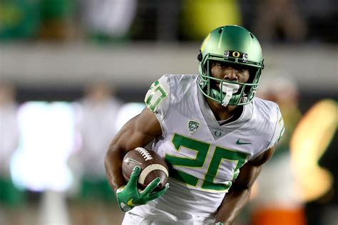 Oregon Football Preps for 2017 Spring Game - Addicted To Quack