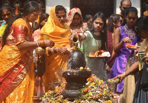 Agra's ancient temple has a colour-changing Shivling