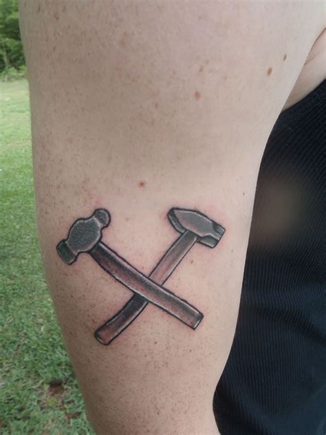 crossed hammers tattoo | Hammer tattoo, Tattoos with meaning, Tattoo shop