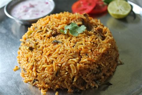 YUMMY TUMMY: Dindigul Thalappakatti Biryani Recipe / Dindigul ...