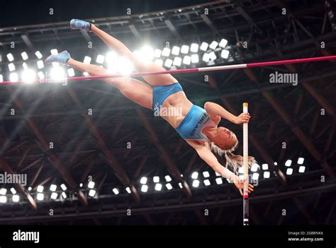 Wilma murto pole vault hi-res stock photography and images - Alamy