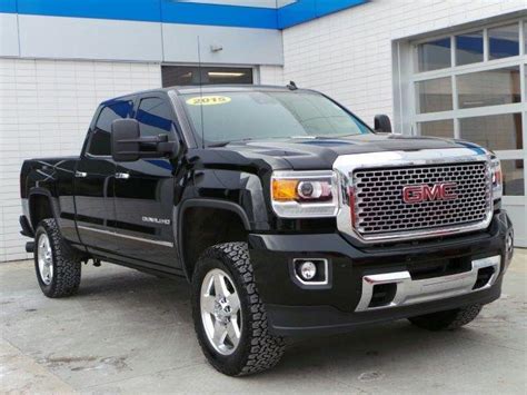 2015 GMC Sierra 2500HD Denali 4x4 Denali 4dr Crew Cab SB for Sale in Meskegon, Michigan ...