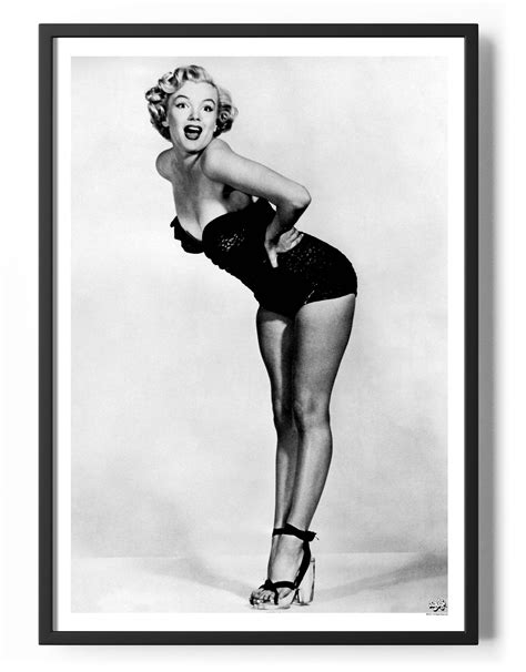 Marilyn Monroe Pose Poster - JustPosters