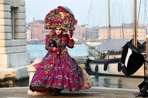 6 Reasons Why Venice Carnival is The Most Unique Festival in the World! – Journey Around The Globe