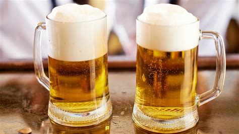 Best American Lager: Top 20 Lagers + Drinking Tips