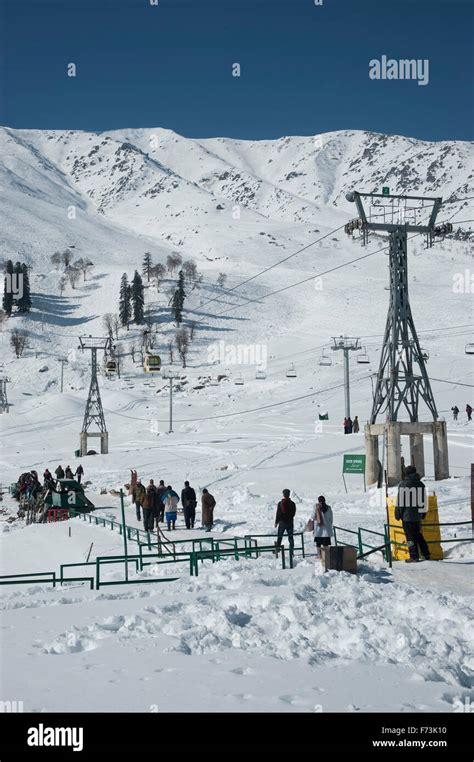 Gondola cable car, gulmarg, kashmir, india, asia Stock Photo - Alamy