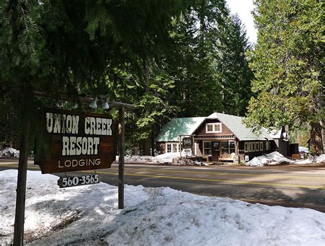 Union Creek Resort & Beckie’s Cafe « Ashland Daily Photo