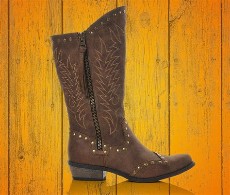 Women's Coconuts Winchester Saddle Brown | Shoe Carnival | Boots, Shoe ...