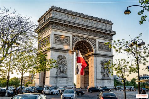 Contes et histoires 2023: een rondleiding langs de goden bij de Arc de Triomphe - Sortiraparis.com